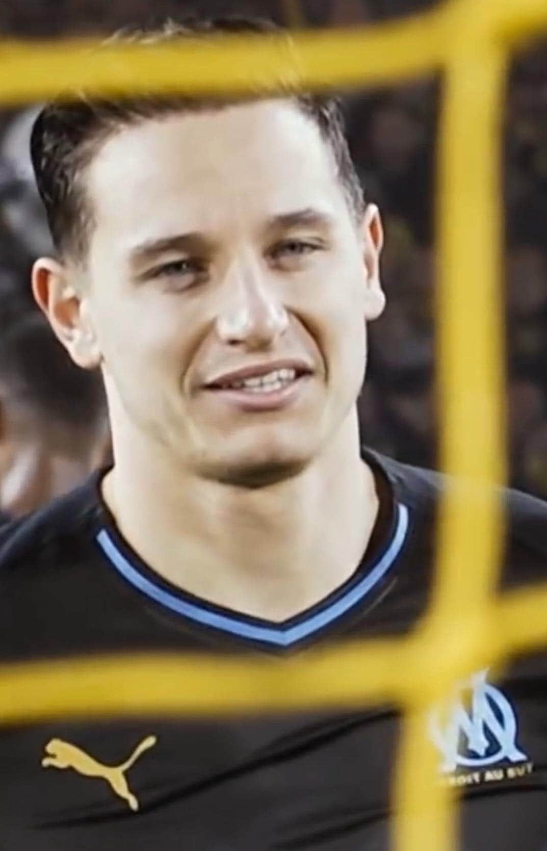 フロリアン・トヴァンのインスタグラム：「#TeamOM 🔵⚪️」