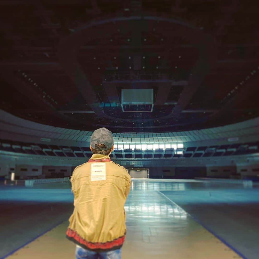 tetsuyaのインスタグラム：「#LArcenCiel #tetsuya #ARENATOURMMXX #MMXX」