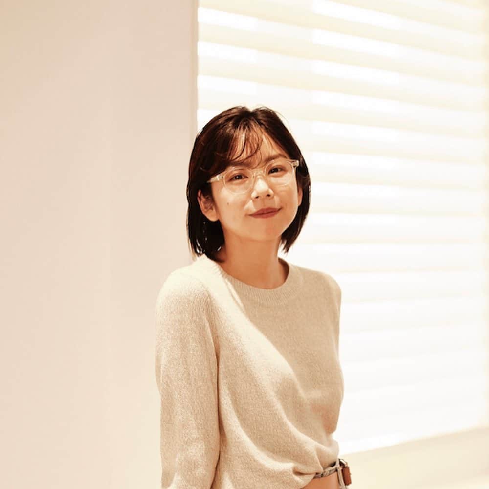 野村麻純のインスタグラム：「👓💓🇬🇧 ・ イギリス発のアイウエアブランド #cubitts  #キュービッツ ・ ポップアップイベント 「HINAMATSURI」の イメージモデルをさせていただきました。 ・ ・ ・ #blincvase  #hinamatsuri #eyewear  #clearflame  #clearlens」
