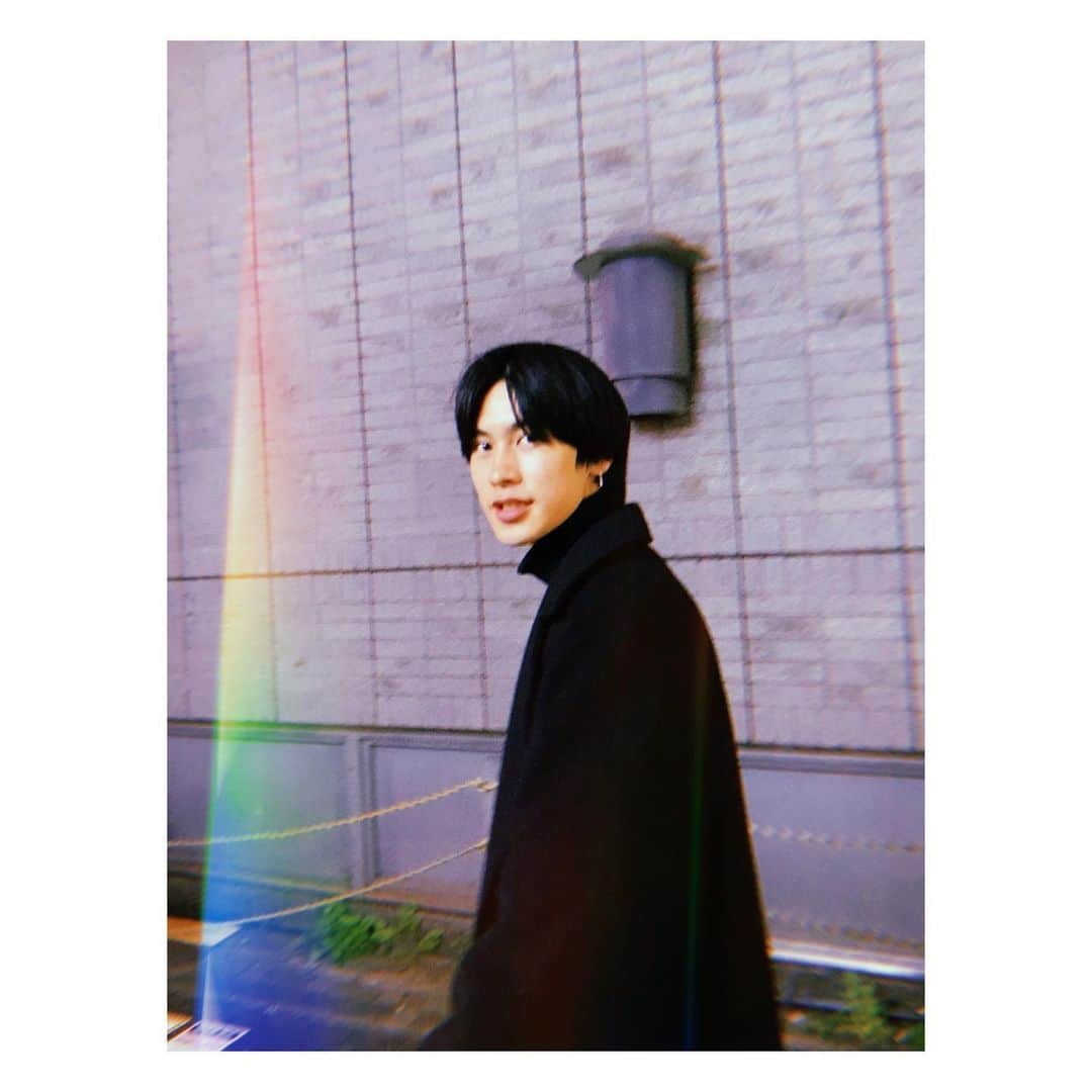 阪本一樹のインスタグラム：「こんばんは🌃 久しぶりです。  最近外に出るのも怖いです。笑  皆さん予防しっかりして対策しましょう！笑」