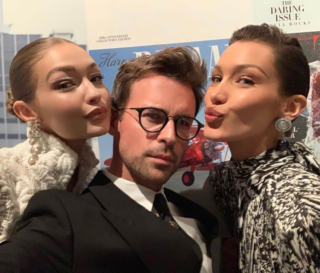 ブラッド・ゴレスキーさんのインスタグラム写真 - (ブラッド・ゴレスキーInstagram)「Living out my fantasy of being a Hadid sister.  @gigihadid @bellahadid」3月1日 1時09分 - bradgoreski