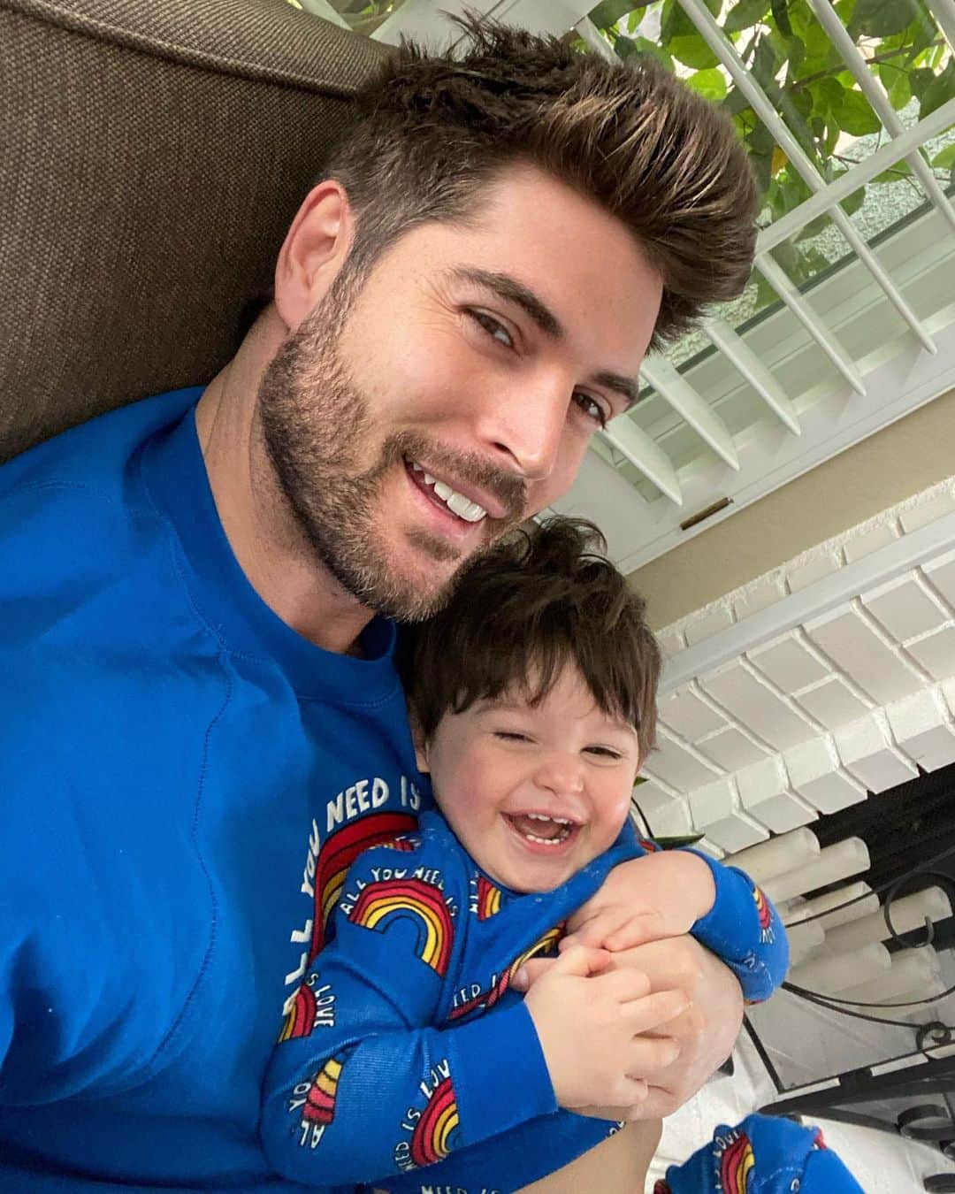 ニック・ベイトマンのインスタグラム：「Good Morning guys 🌞 Sorry I went MIA, was a rough start to 2020 and had to take a break from social media. Thnx for all the love ❤️」