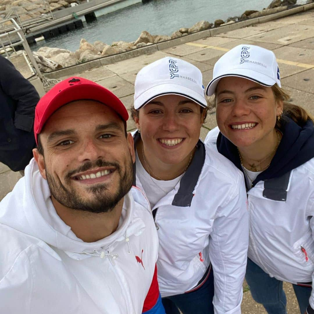 フローラン・マナドゥさんのインスタグラム写真 - (フローラン・マナドゥInstagram)「Champagne shower for the new boat of @pinkracerssailingfx 🍾  Good luck the futur great career 🥇  Fier d’être le parrain ⛵️」3月1日 3時08分 - florentmanaudou