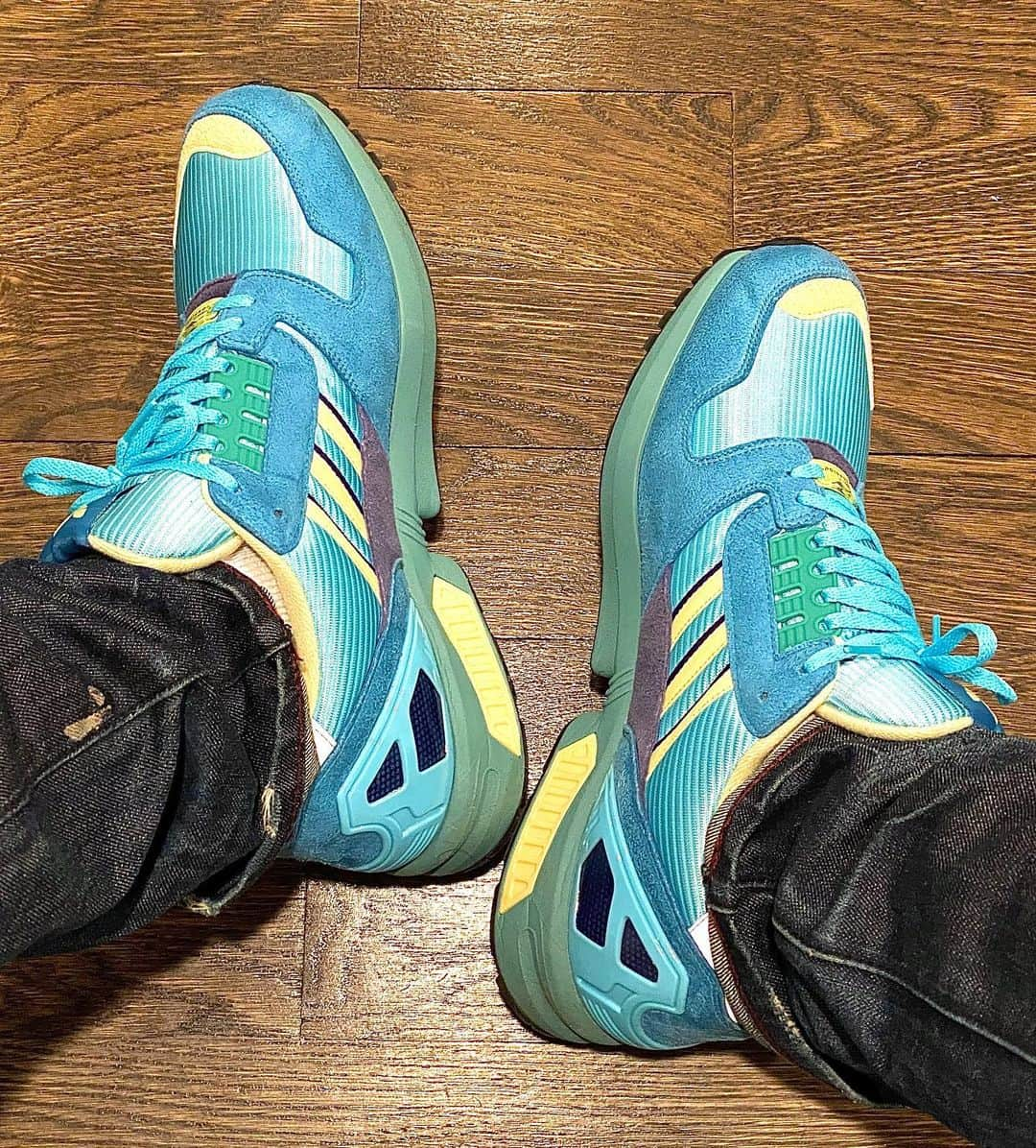 DJ Clark Kentさんのインスタグラム写真 - (DJ Clark KentInstagram)「#KickGameProper @adidasoriginals ZX 8000 • #StayFRESH」3月1日 5時33分 - djclarkkent