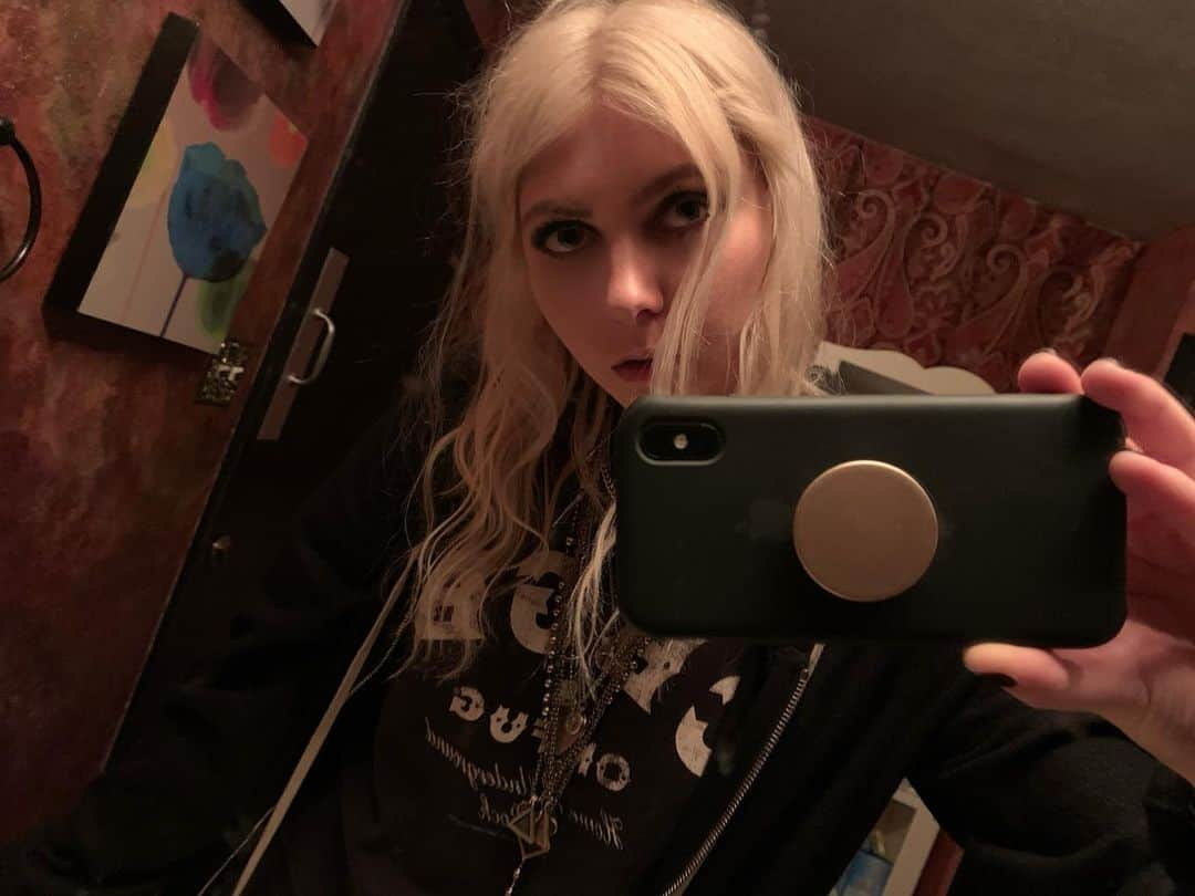 テイラー・モンセンさんのインスタグラム写真 - (テイラー・モンセンInstagram)「#saturday」3月1日 6時27分 - taylormomsen