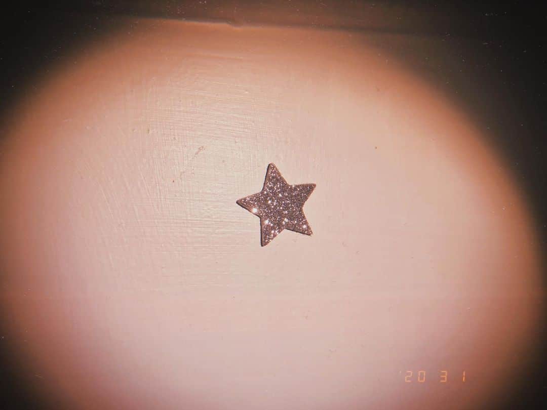 奥村佳恵のインスタグラム：「💫💫💫 #Wishuponastar #star #étoile #stella #Stern #estrella #звезда #星星 #별 #نجم #hōkū #तारा」