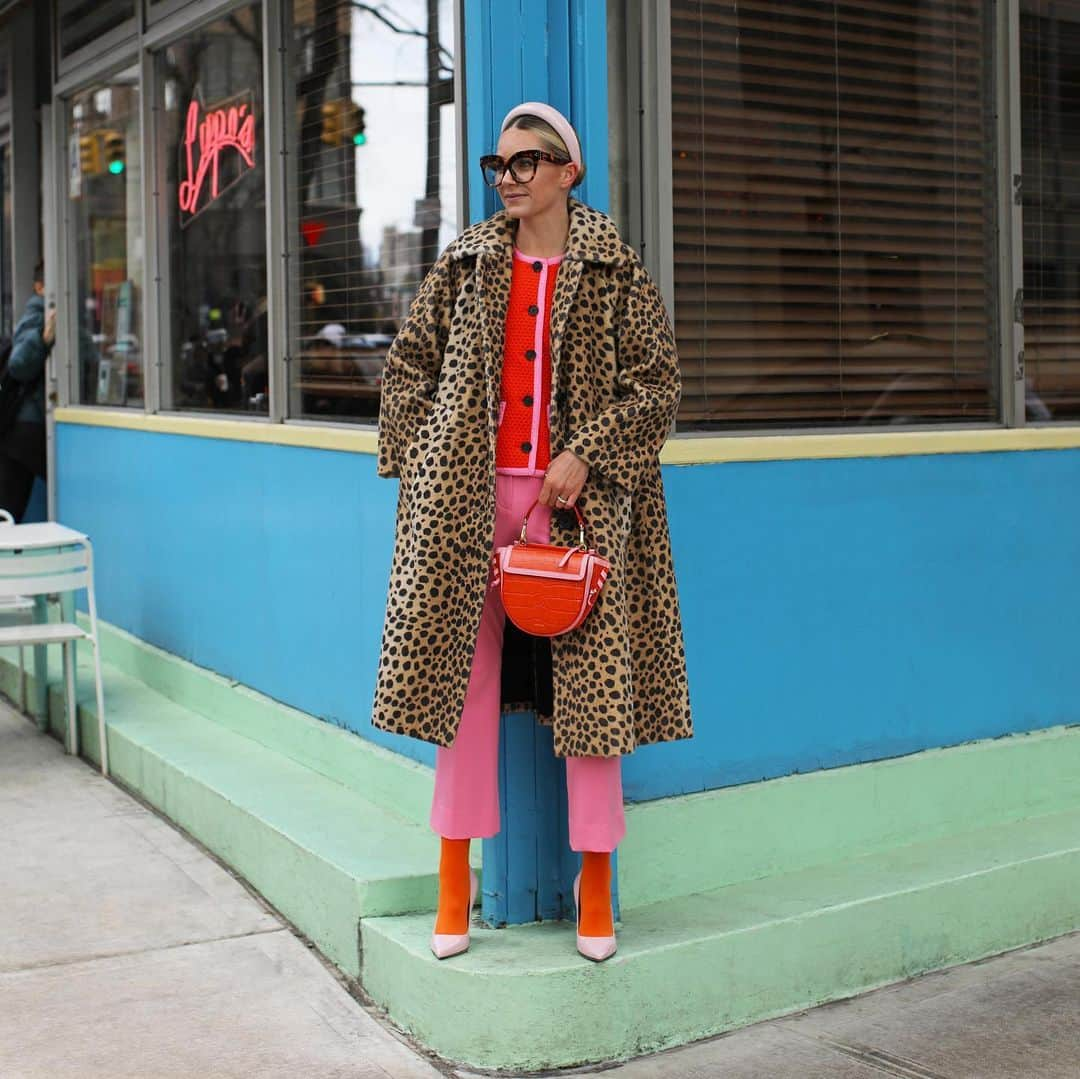 ブレア・イーディーさんのインスタグラム写真 - (ブレア・イーディーInstagram)「<a color study in nyc> #jcrewstyle #marcjacobs #leopardlook」3月1日 7時44分 - blaireadiebee