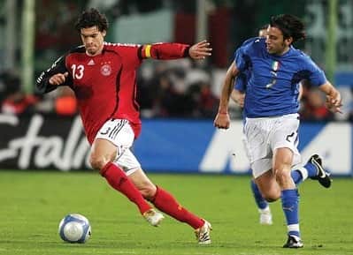 クリスティアン・ザッカルドのインスタグラム：「Italia-Germania 4-1  1 marzo 2006 💙 🇮🇹-🇩🇪 #friendly #Match #Italy #Germany #tbt #soccer #Firenze #victory #ricordi #operazionenostalgia」