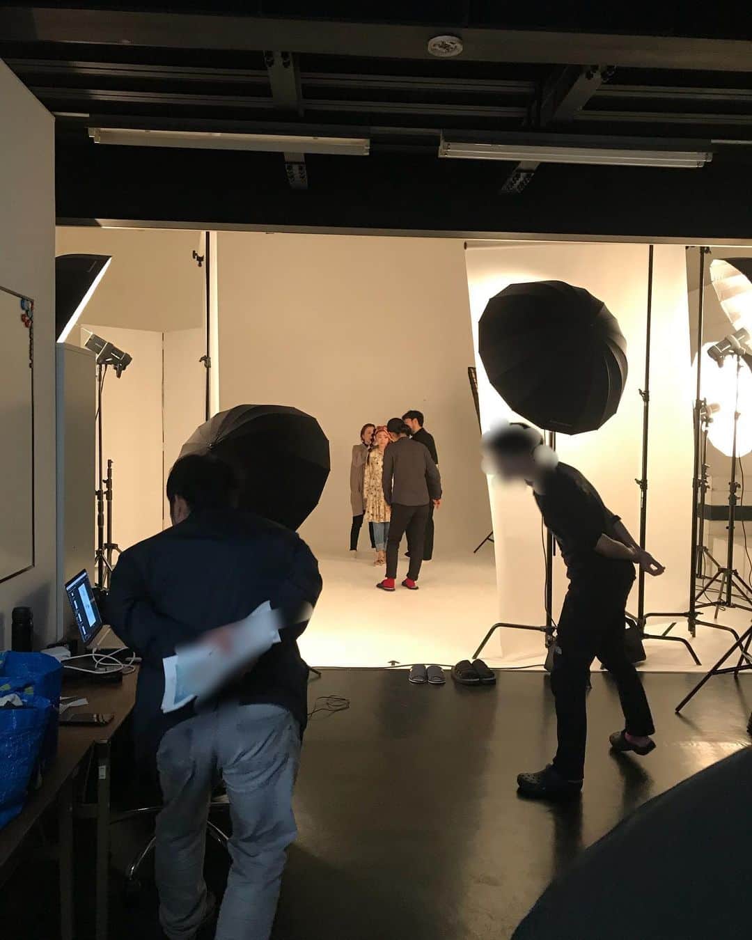 Ayamiさんのインスタグラム写真 - (AyamiInstagram)「. 3月23日に下関大丸店がグランドオープンします😆 先日、スチール(ポスター)撮影がありました CMも流れると思うのですが、アヤはまだ見れていません😂 . . #下関大丸店#大丸#CM撮影#モデル#キッズモデル#js6#コマーシャル#子役#オシャレ大好き#レトロコーデ#オフィスノアール#OFFICENOIR#福岡#福岡モデル事務所#ファッションモデル#ティーンモデル#jsモデル#小学六年生#グランドオープン」3月1日 18時26分 - ayami__0629