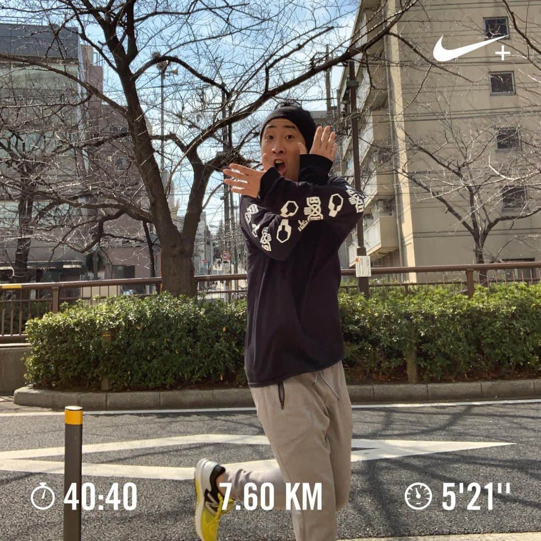 のインスタグラム：「さっき載せたのになんか消えた！先月も無事（2月）100キロラン完了してました。今月もスタートしてます。  #ゆってぃ #ワカチコ #100キロラン #仕事返せ #どんどんなくなるぞ #これ撮ってる時ムーディーさん通った #黒づくめのムーディー勝山 #仕事も右から左に受け流してます #じゃあないんだよ」