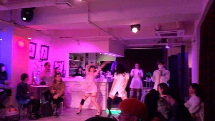 新野彩乃のインスタグラム：「🐆leopard ball # 16🐆 @house.of.leopard . 🎉Monica Mizrahi & Shiho Amor's birthday ball🎉 @mncmiz  @shihossyan . 💉🏥hospital ball🏥💉 . . 💊baby vogue💊 @87_f15  @shihossyan  @ayana_y08 (ダースベイダー戦があげすぎて勝手に載せたかっただけですすみません笑) . 動画見るほど質感もバリエーションも気に食わんw . . Thank you for your judges！ @mncmiz  @sayakamilan  @hikari.furuta  @a_gedelablanca . . #vogue #ball #vogueball #babyvogue #Virginvogue #HIKARIfamily」