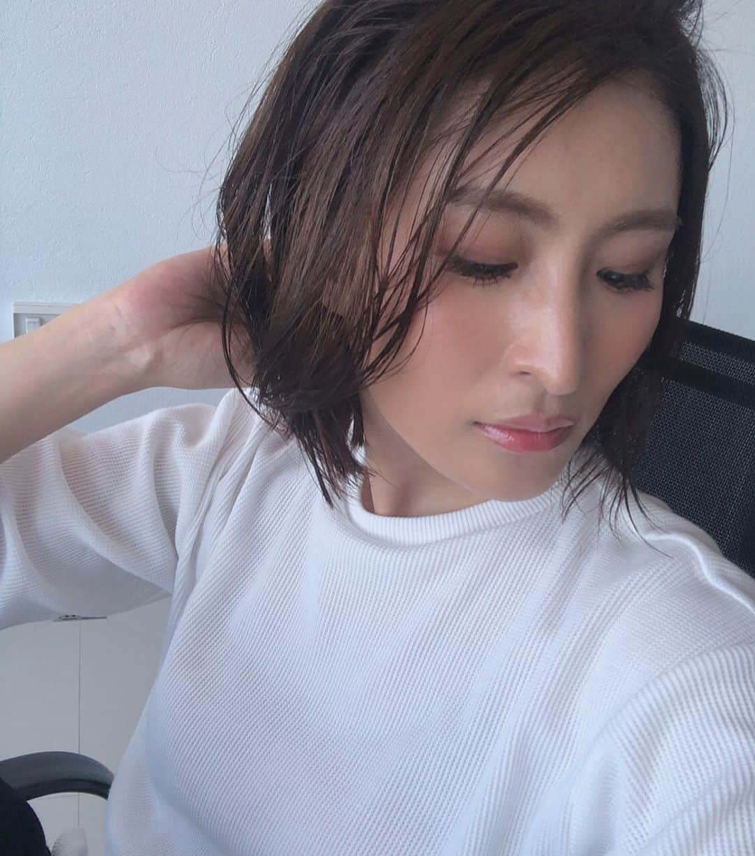 Ayaさんのインスタグラム写真 - (AyaInstagram)「#todaysmakeup . 詳細は→2枚目 無印のサーマルがお気に入り♡ . @diormakeup  @tomfordbeauty  @clarlns  @celvoke.jp  @narsissist  @cledepeaubeaute  @yslbeauty  @lauramercier  @suqqu_official  @andbe_official」3月1日 12時17分 - aya_green1010