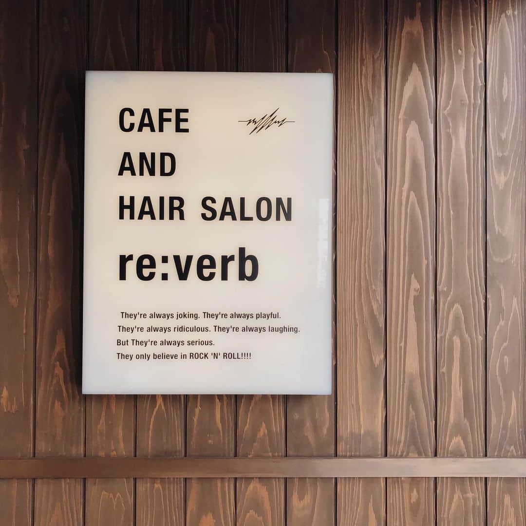 yuinaさんのインスタグラム写真 - (yuinaInstagram)「cafe&hairsalon 可愛いヘアアレンジありがとうございました♡ #撮影　 #reverb #hairsalon #cafe #gifu #岐阜カフェ #instalike #hello #instagood #l4l」3月1日 12時18分 - yuina_xg