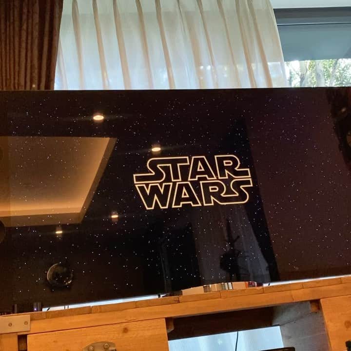 のインスタグラム：「ジェダイも二刀流かじってた、、、 3へ #スターウォーズ」
