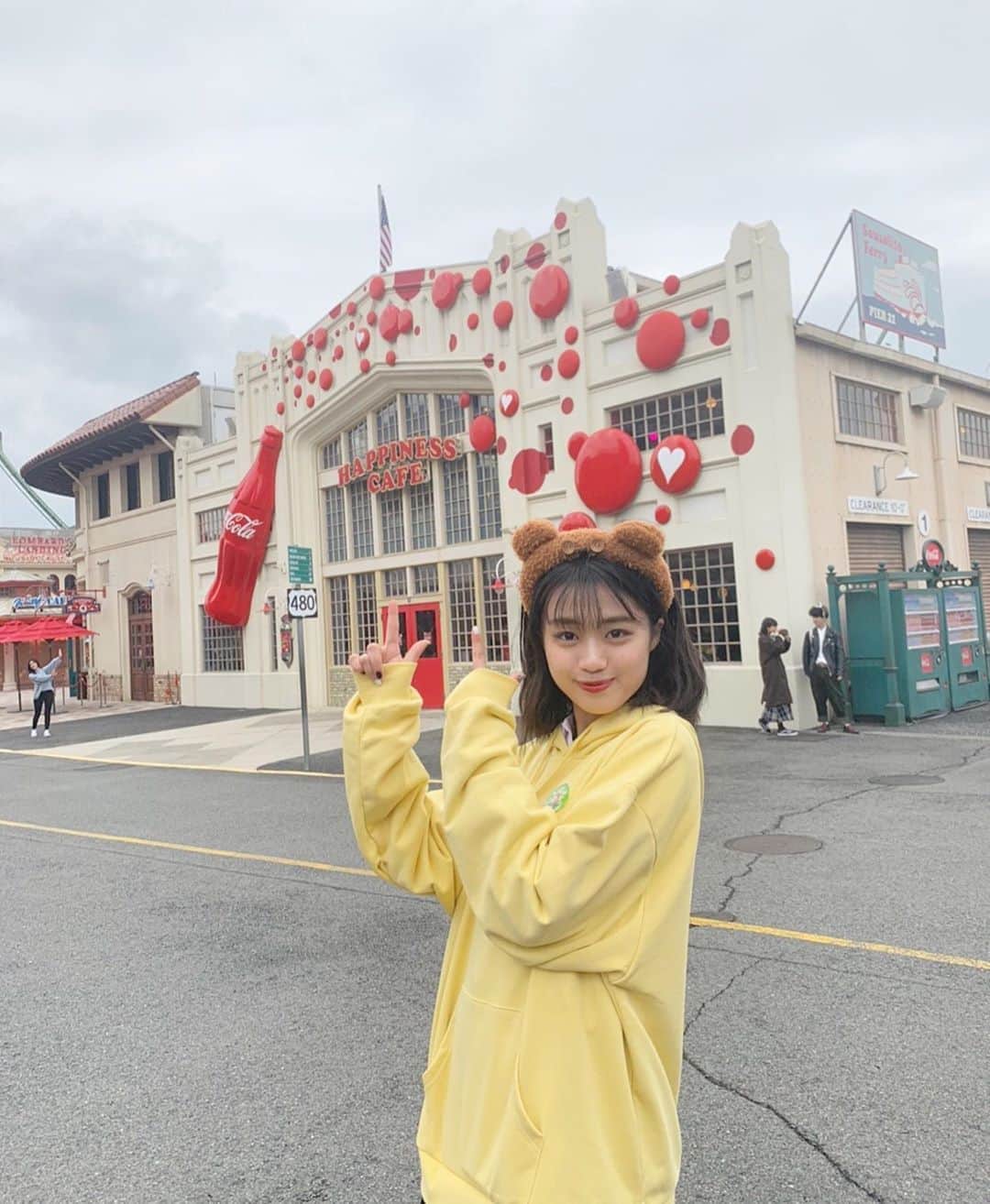 多田成美のインスタグラム：「🐻♥ #usj #ティムコーデ  #ユニバ #ユニバコーデ  #nicola」