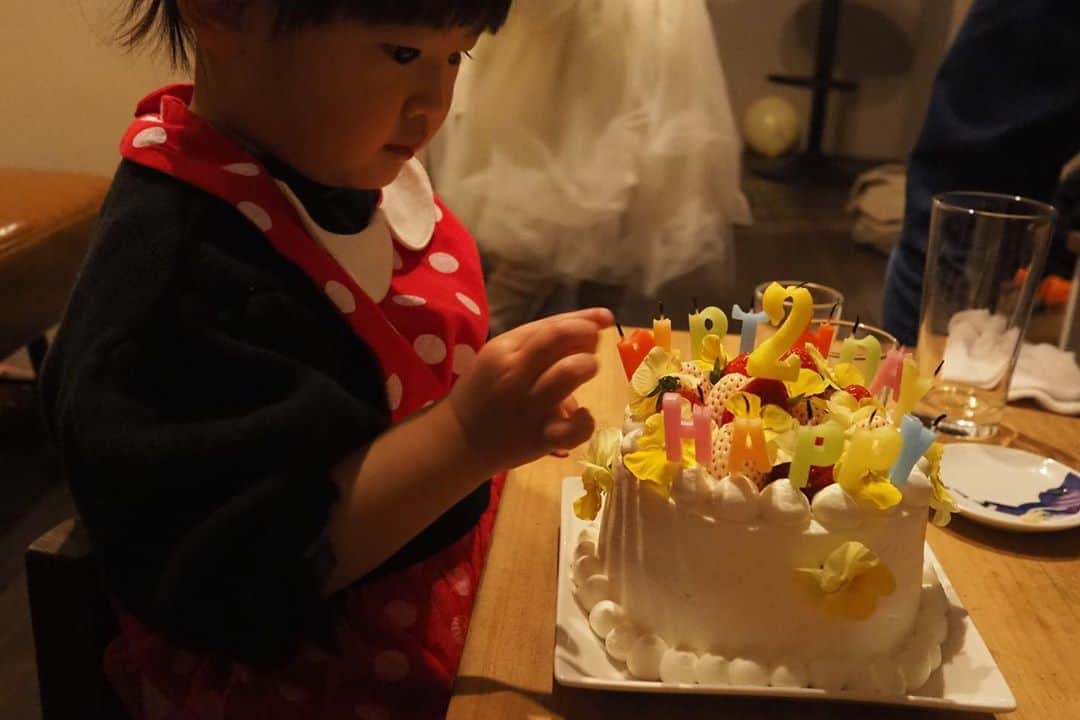 maatamagosanさんのインスタグラム写真 - (maatamagosanInstagram)「2020.2.28 2歳になりました ケーキ作りたいの とのことで一緒にケーキ作りを🎂上手にできたね」3月1日 15時13分 - maatamagosan