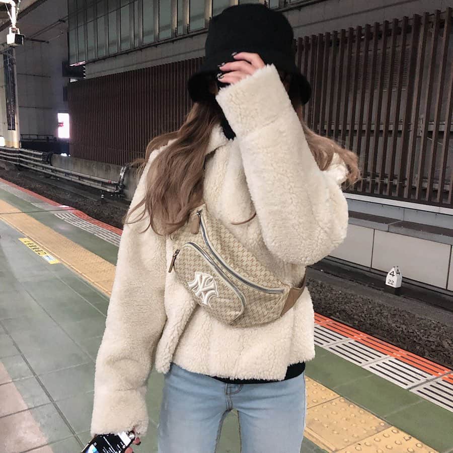 ANNAさんのインスタグラム写真 - (ANNAInstagram)「🤎🤎🤎🤎🤎 . . . . . . . .  #ootd#selfie#daily#dailylook#오오티디#데일리룩#코디#좋아요#좋아요반사#패션스타그램#셀스타그램#셀카#얼스타그램#일본#東京」3月1日 15時24分 - sx_xanna