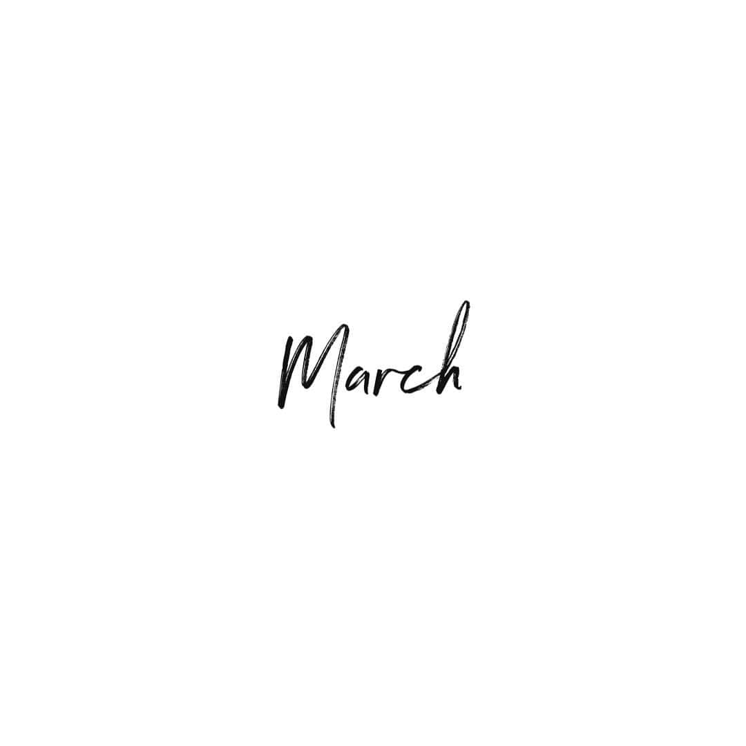 のインスタグラム：「March  今日から3月だね❀.*･ﾟ  春よ来い♪  早く来い♪  早く暖かくなって🌸  #march #3月 #春よ来い #春が待ち遠しい」