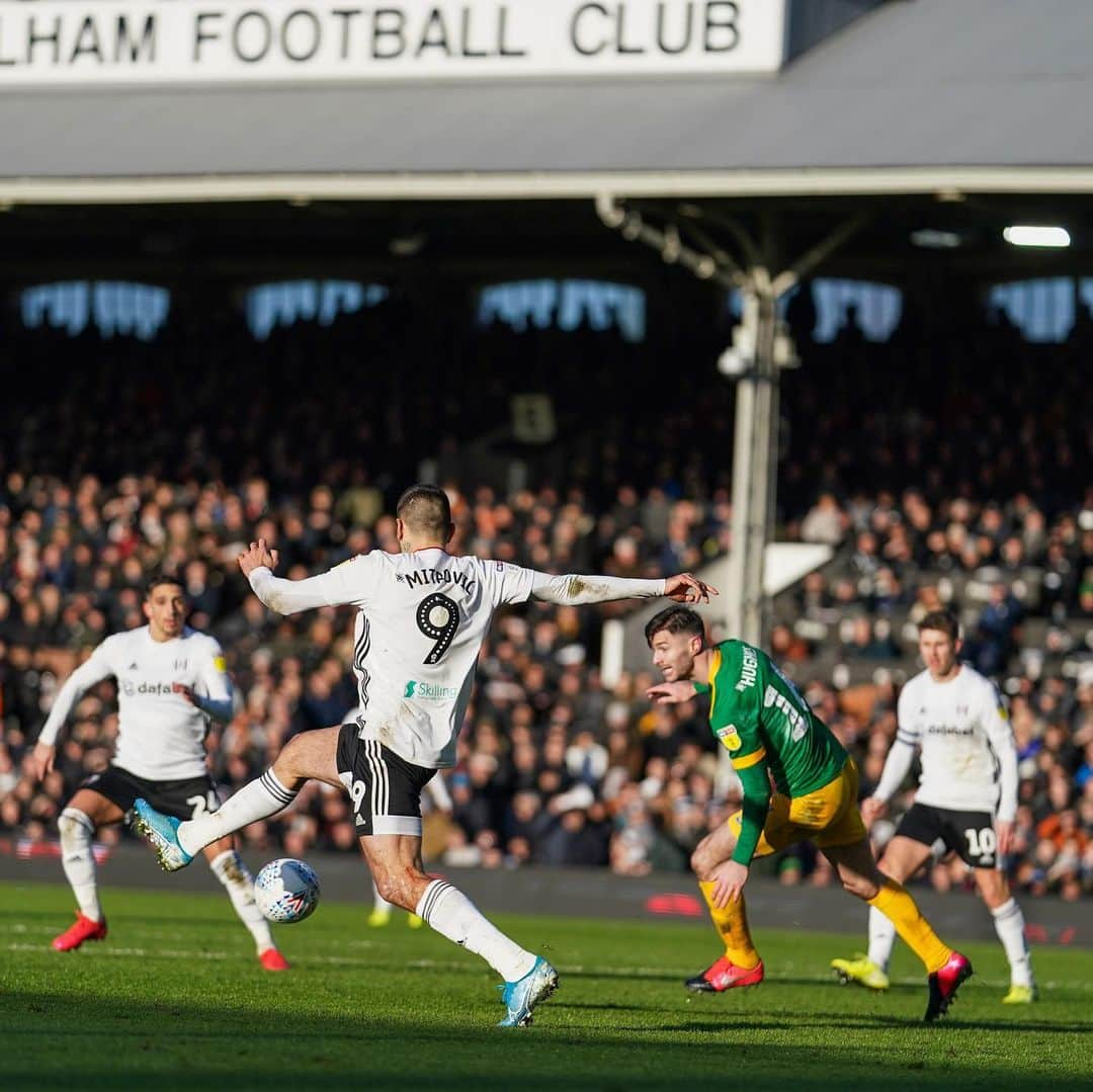 フラムFCさんのインスタグラム写真 - (フラムFCInstagram)「Saturday matinee. 🎭 #FFC」3月1日 17時17分 - fulhamfc