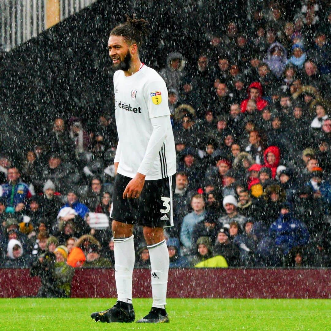 フラムFCさんのインスタグラム写真 - (フラムFCInstagram)「Saturday matinee. 🎭 #FFC」3月1日 17時17分 - fulhamfc