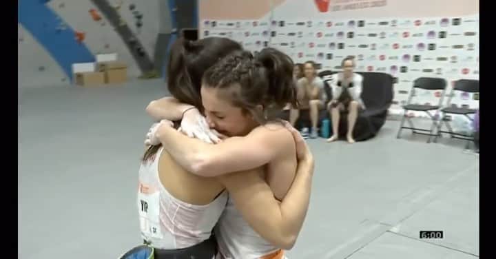 アラーナ・イップのインスタグラム：「I still can’t believe it. I’m going to the Olympics!⠀⠀⠀⠀⠀⠀⠀⠀⠀ So thankful for everyone’s support, near and far. Much love to @becca_frangos who is the best, most supportive, and most selfless teammate ever. Wish we could both be going to Tokyo 💜💔 ⠀⠀⠀⠀⠀⠀⠀⠀⠀ @arcteryx @scarpana @canfund」