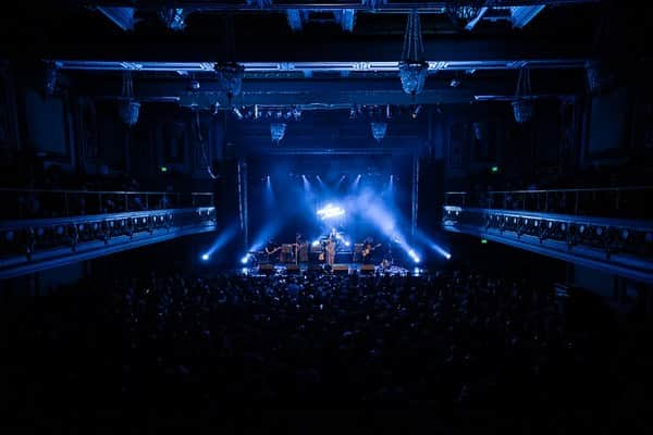 ベスト・コーストさんのインスタグラム写真 - (ベスト・コーストInstagram)「thank you San Francisco for the sold out show last night. always a pleasure to play for y’all ✨💙⁣ ⁣ 📷 @ono.photography」3月2日 3時11分 - best_coast