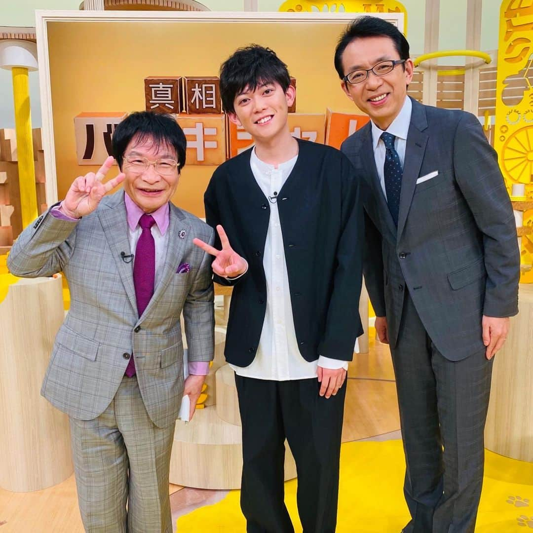 尾木直樹さんのインスタグラム写真 - (尾木直樹Instagram)「バンキシャ！で「東大なぞトレ」の現役東大生の松丸君とーーMCの福澤さんもスリーショット(^^) - #日本テレビ #バンキシャ #福澤朗 さん#夏目三久 さん#松丸亮吾 君#新型コロナウイルス #一斉休校 #過ごし方 #考えました」3月1日 19時47分 - oginaoki_ogimama