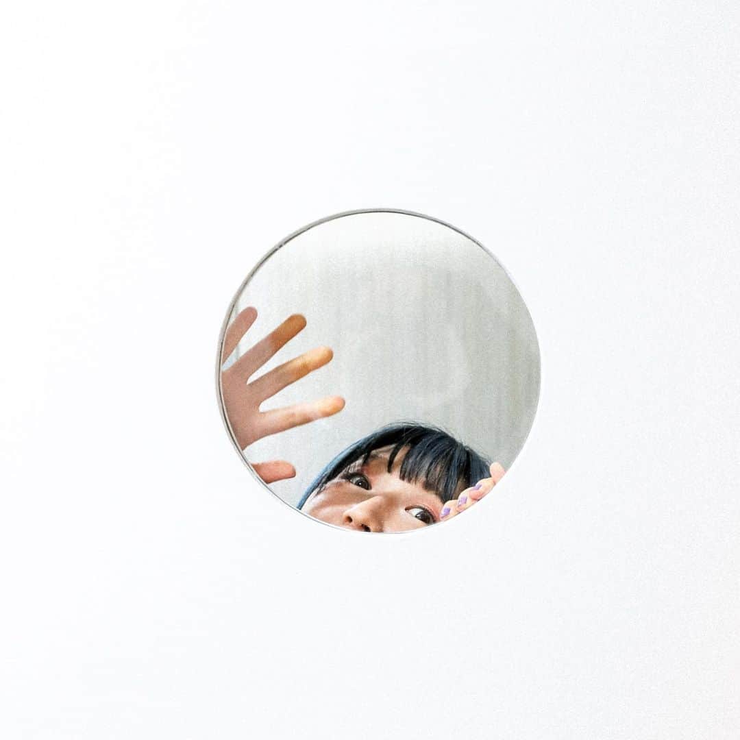 パスピエのインスタグラム：「うちの大胡田です。 (人見記念講堂のどこかにて)  photo,nakaiso yoshio」