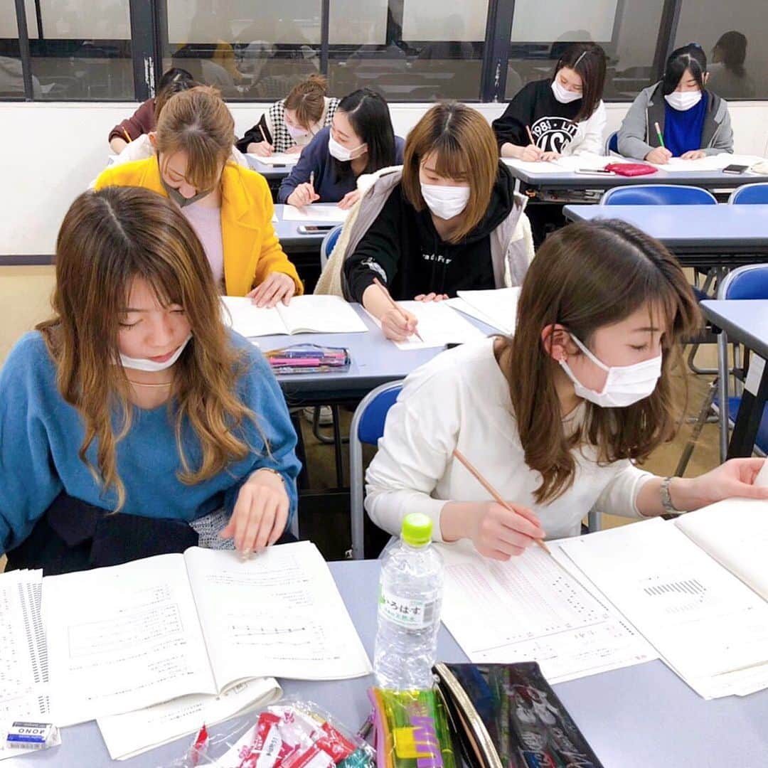 新東京歯科衛生士学校さんのインスタグラム写真 - (新東京歯科衛生士学校Instagram)「第29回歯科衛生士国家試験終了しました！ 自己採点をする学生たちには心からの「お疲れ様」を送りたいと思います。  #新東京 #歯科衛生士 #専門学校 #国家試験 #自己採点 #本当にお疲れ様でした」3月1日 20時08分 - dh_shintokyo
