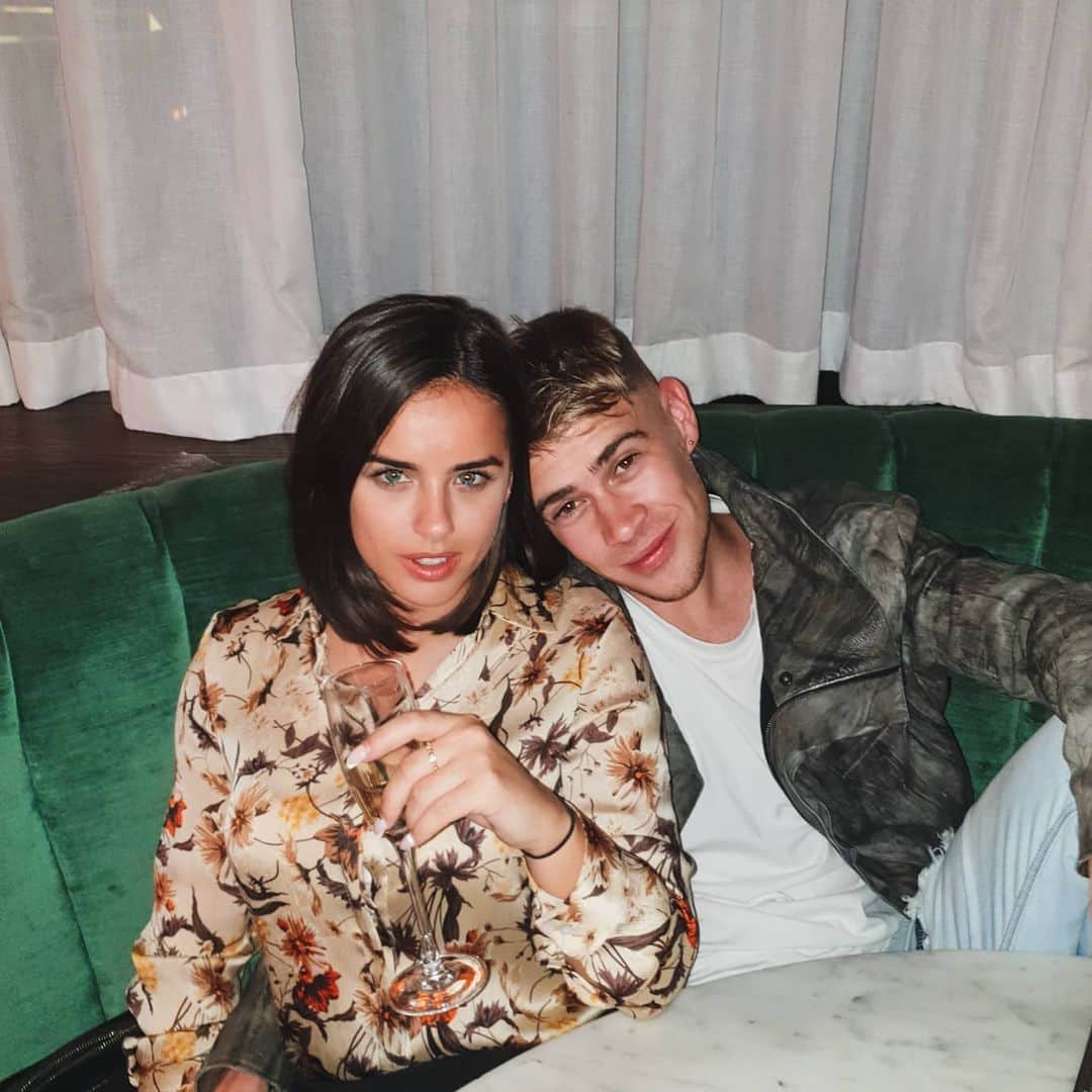 ジョージア・メイ・フットのインスタグラム：「The best part of me is you 💜😍」