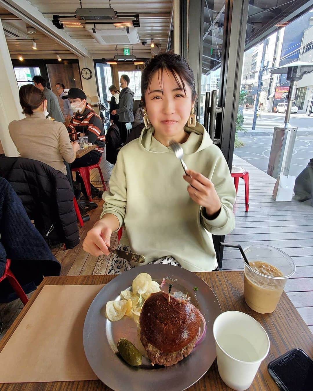 小谷津友里のグルメインスタ