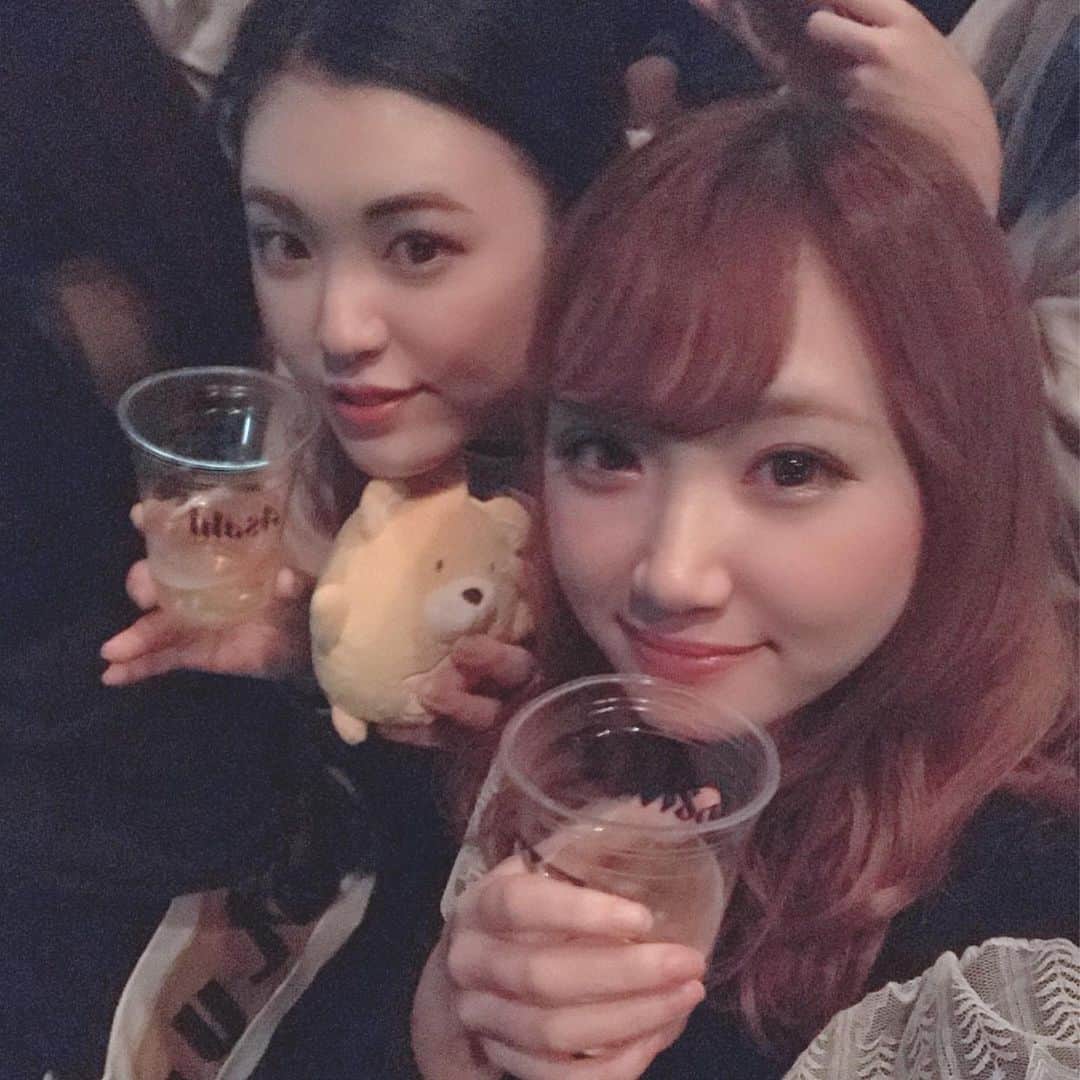 小倉里茉さんのインスタグラム写真 - (小倉里茉Instagram)「𝟐𝟎𝟐𝟎.𝟎𝟏.𝟎𝟐 ❤︎ 𝟎𝟏.𝟎𝟑 ❤︎ . 胡乱な食卓 🍽 名古屋 ⇄ 大阪 ♥️♥️♥️ . 楽しかった👏🏻LEOと胡乱な食卓が特に好き。 . . #eve #thedoubtfultable #wintertour #nagoya #osaka #zeppnagoya #zeppnamba #live #l4l #eveくん #いぶくん #胡乱な食卓 #冬ツアー #eveくん好きと繋がりたい #クマタロー .」3月1日 21時11分 - __ripanyan___