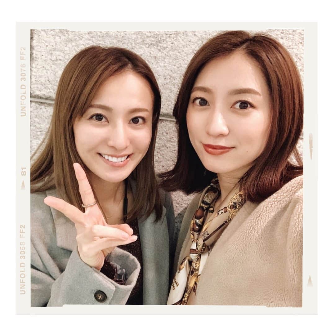 のインスタグラム：「私が数日前、会いたいっておせなのインスタにコメントしたらすぐ連絡くれて予定がバッチリあって会えたー😍 ． ． グループ卒業おめでとう！ そしてお疲れ様でした✨ 本当にかわゆい、好きだ💛笑 それにしても今日の私、眉毛が太いよね？😂🙄」