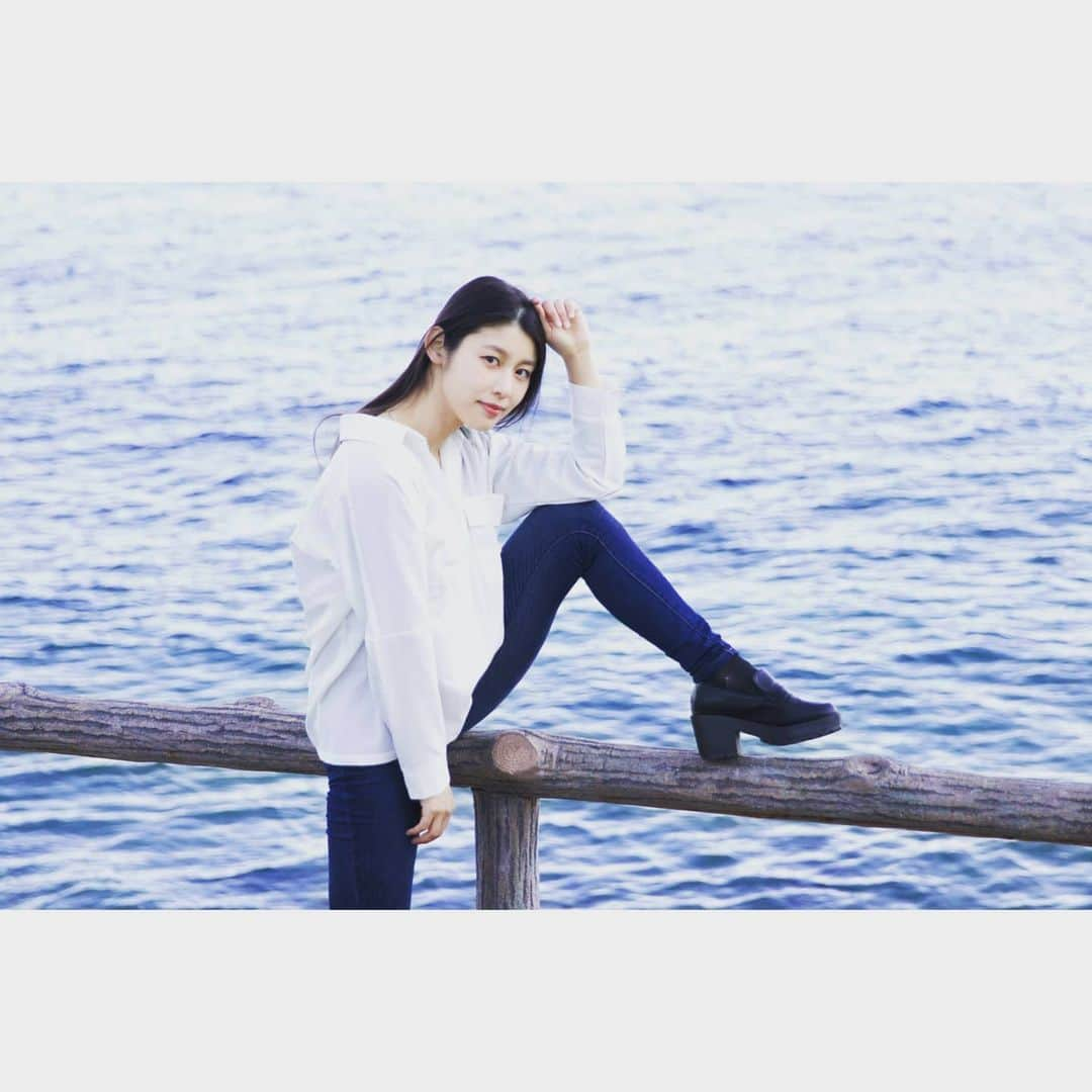 杉原枝利香さんのインスタグラム写真 - (杉原枝利香Instagram)「#sea🌊 . . 足上げすぎ（笑） . . #りンご #杉原枝利香 #actress #model  #rq #シードル  #cidre #hardcider #シードルアンバサダー #ambassador #乾杯 #cheers #りんご #林檎 #apple #お酒 #🍎」3月1日 21時48分 - erikasugihara