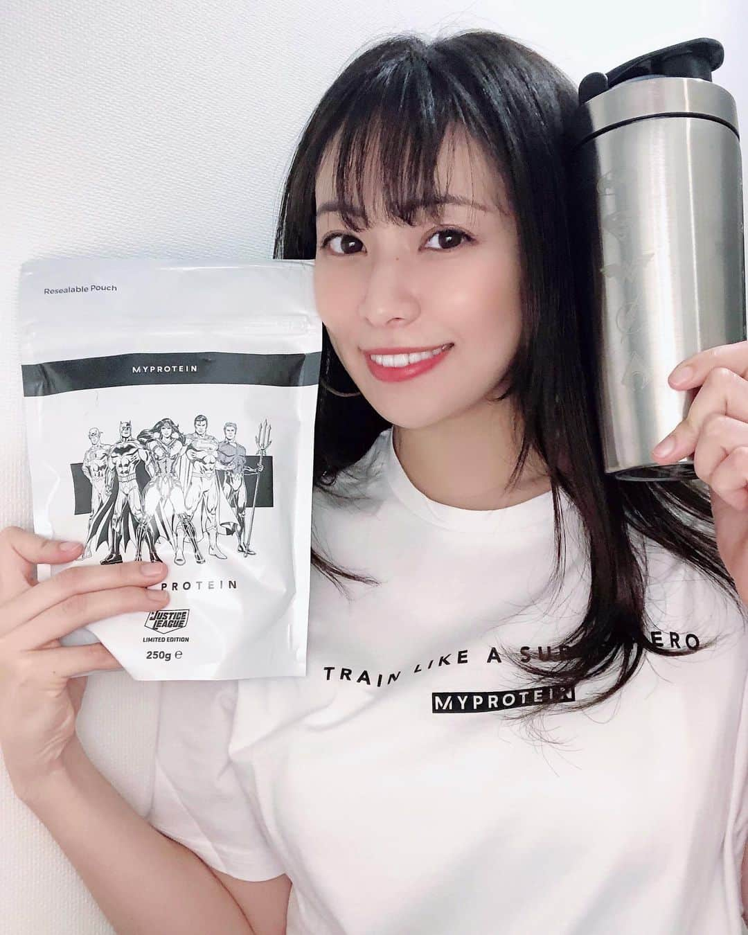 平野杏梨さんのインスタグラム写真 - (平野杏梨Instagram)「@myproteinjp  ジャスティスリーグとのコラボ🥺✨✨Tシャツもシェイカーもめちゃくちゃかっこいい🥺プロテインもついてたよ❤︎DCコミックスファン必見すぎる！！！！ #dccomics#justiceleague #dcコミックス#ジャスティスリーグ」3月2日 1時31分 - anri_hirano