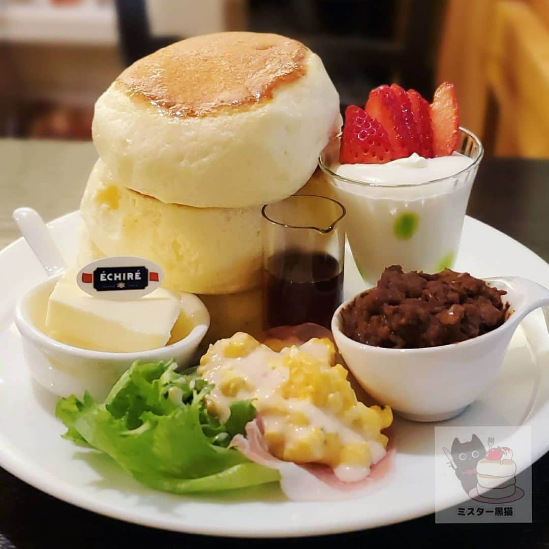 ミスター黒猫（黒猫仙人）のグルメインスタ