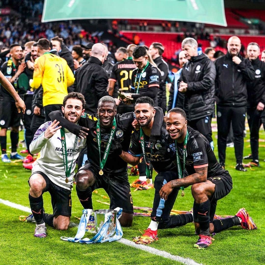 バンジャマン・メンディのインスタグラム：「Will have to build a new trophy cabinet soon 👀 🏆 + 🏆 + 🏆 #AndAnotherOne #SharkTeam 🦈」
