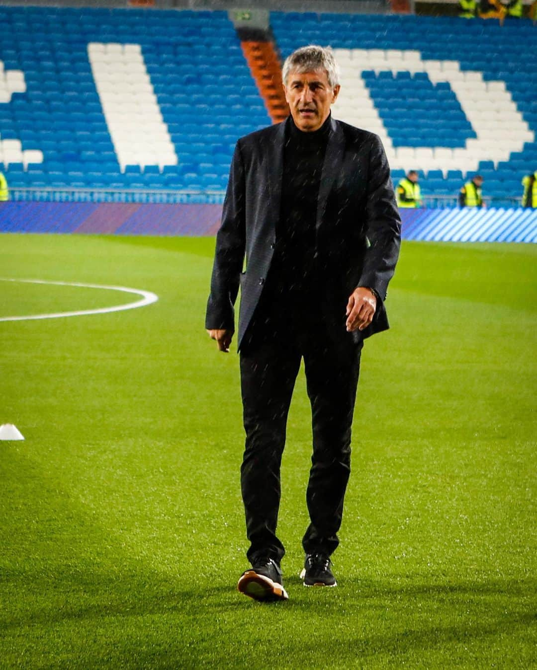 FCバルセロナさんのインスタグラム写真 - (FCバルセロナInstagram)「🔥 First Clásico for our manager, good luck! 🔥 Primer #ElClásico para Setién ¡Mucha suerte, míster! 🔥 Primer Clàssic per a Setién. Bona sort!」3月2日 5時06分 - fcbarcelona