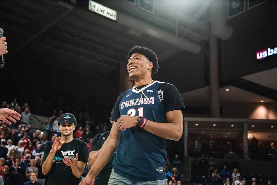 八村塁のインスタグラム：「Thank you, Zag Nation💙❤️#ZagFamily」