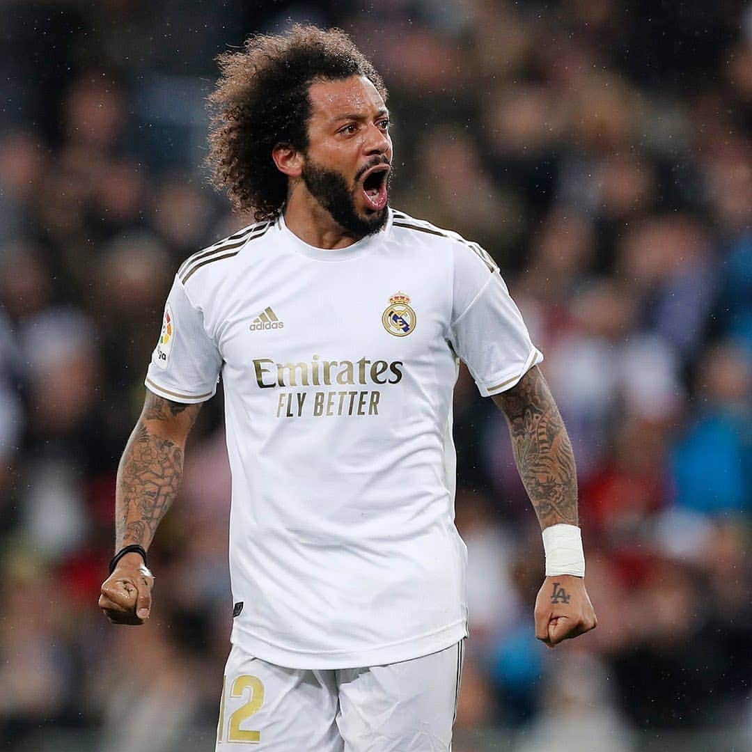 カルロス・テベスのインスタグラム：「Passion from Marcelo 🔥」