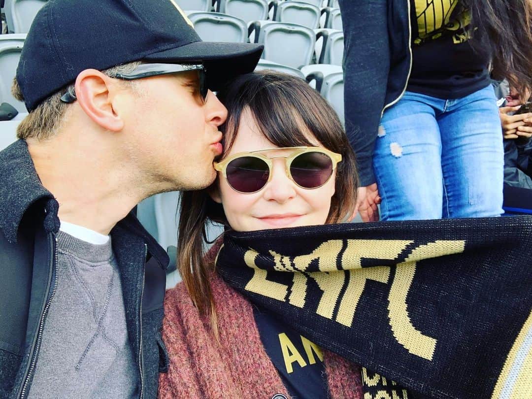 ジョシュア・ダラスのインスタグラム：「And the season begins! @lafc! #lafc #mls #blackandgold #football #soccer #ginnifergoodwin」