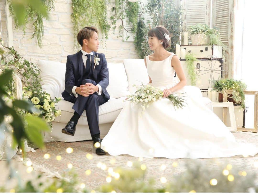 鈴木莉紗さんのインスタグラム写真 - (鈴木莉紗Instagram)「かねてよりお付き合いしていた方と2月14日に結婚しました。 昨年の7月にプロポーズされ、交際3年目の記念日に婚姻届を提出💍 当日は代官山にあるTACUBOで絶品ディナーをいただきました🍽 田窪さん、素晴らしいお料理とおもてなしありがとうございました😊✨✨ ワンピースやバッグは @andyoudressingroom でレンタル👗 結婚式のときなどはレンタルに助けられてます💗 #tacubo #代官山グルメ #イタリアン #justmarried」3月2日 7時37分 - suzuki__lisa