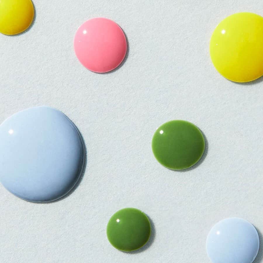 THREEさんのインスタグラム写真 - (THREEInstagram)「・ ＜明日発売＞指先に春を躍らせて。 ・ 年に一度のスペシャルコレクションが、明日発売に。 THREE JUBILEE COLLECTION https://bit.ly/3bIuLnn ・ そして今日は20:30からこちらのTHREE オフィシャルインスタグラムで、限定商品のメイクキットを使用したショーをライブ配信。 https://bit.ly/2PvrWwe ・ ぜひ、ご注目ください！ ・ #20200303 #JubileeCollection #FeedYourInnerChild #明日発売 #ライブ配信 #インスタライブ #メイクショー #佐藤裕太」3月2日 11時17分 - threecosmetics
