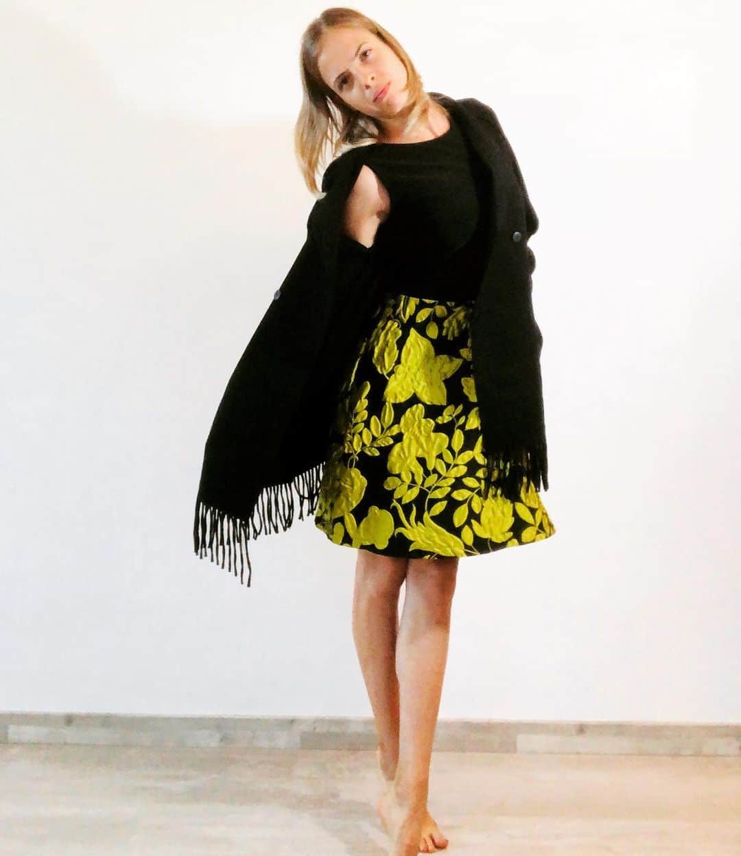 カロリーナ・コストナーさんのインスタグラム写真 - (カロリーナ・コストナーInstagram)「Yellow is the new black!  #fashion #style #madeinitaly #pretty #dress #glam」3月2日 22時01分 - mskostner
