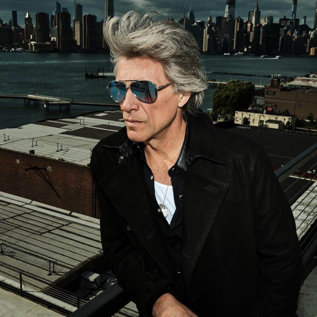 Bon Joviさんのインスタグラム写真 - (Bon JoviInstagram)「Happy Birthday, JBJ! Send him your bday messages in the comments below 🎂」3月2日 22時35分 - bonjovi