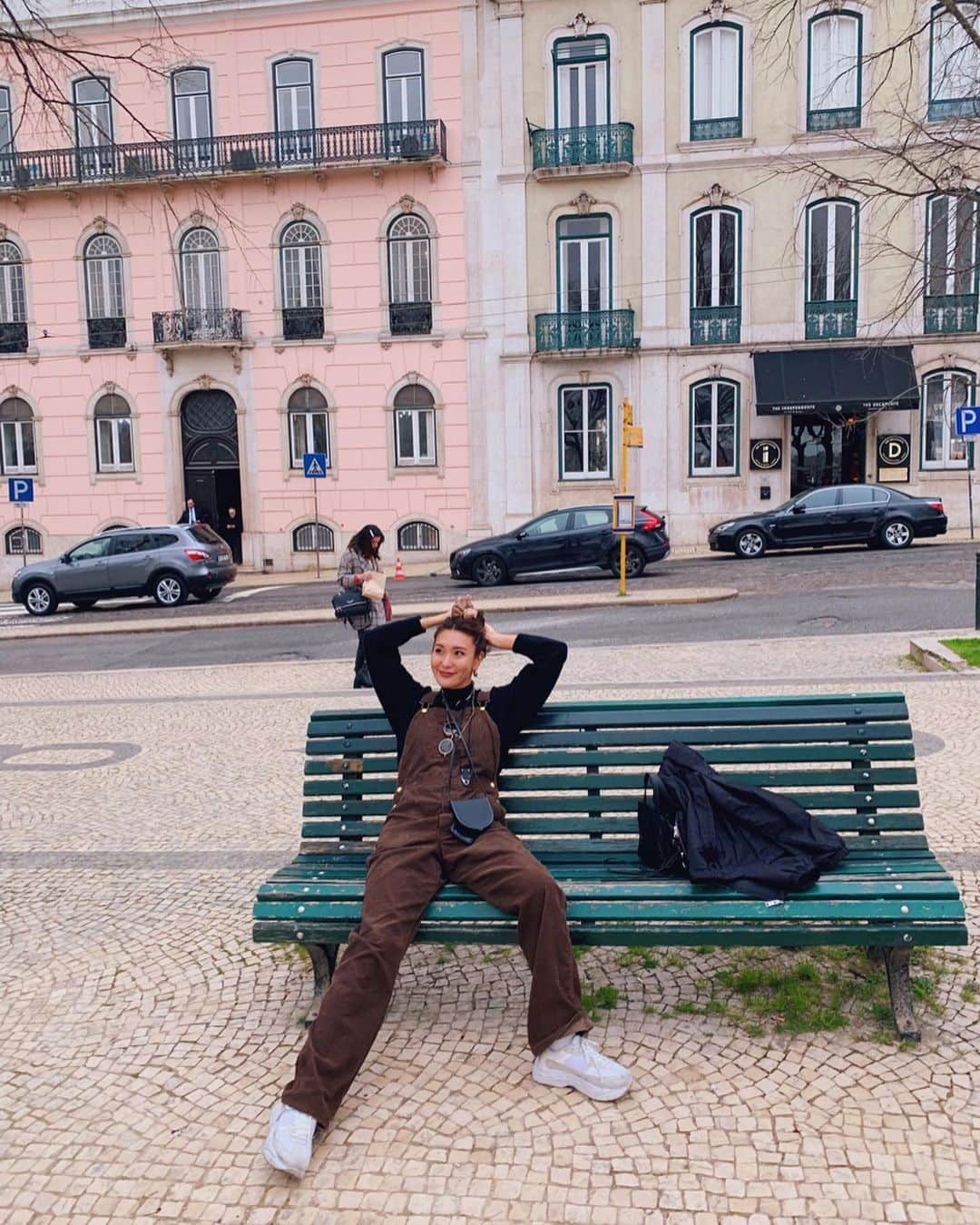 小竹麻美のインスタグラム：「可愛い街。リスボン🧡💛💚 行き当たりばったりな旅楽しい。 #lisbon #portugal #リスボン#ポルトガル」