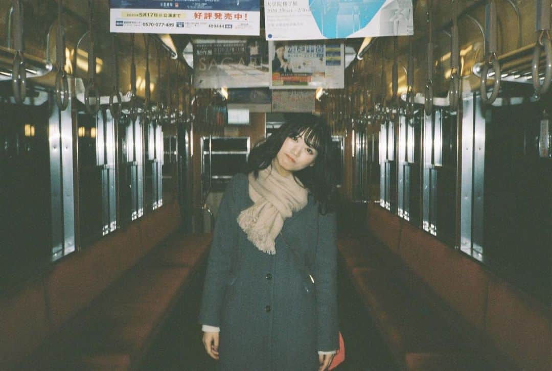 RIKOのインスタグラム：「叡山電鉄叡山本線﻿ 出町柳 ﻿20200212 ﻿ ﻿ ﻿ ﻿ #ポートレート　#サロモ　#サロンモデル﻿ #撮影　#フィルム　#フィルムカメラ﻿」