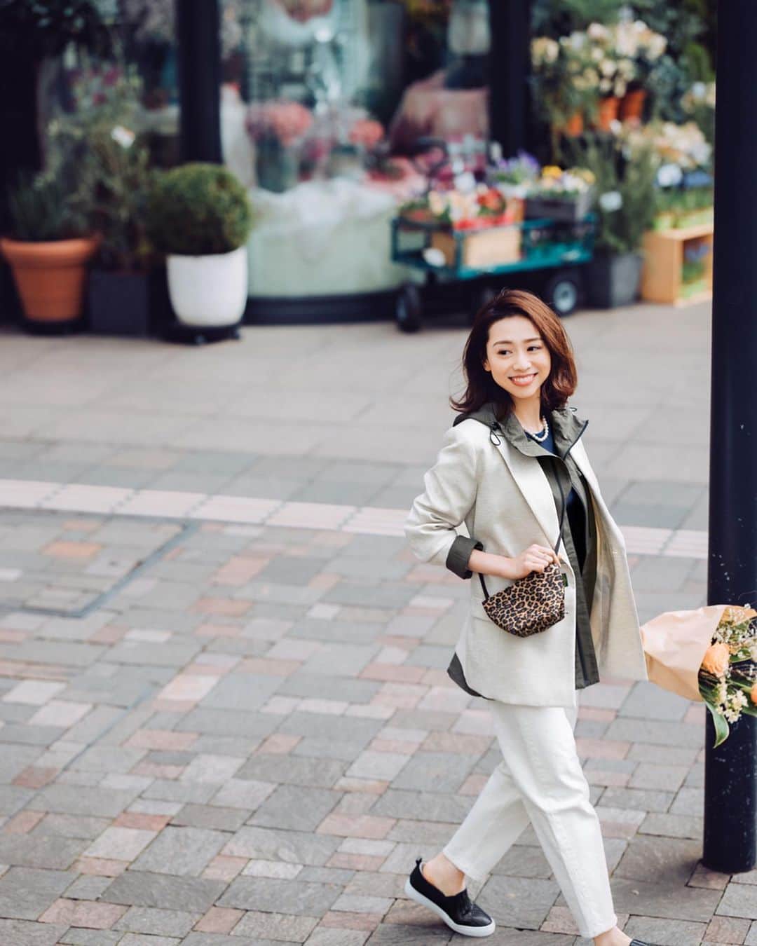 Mart（マート）編集部さんのインスタグラム写真 - (Mart（マート）編集部Instagram)「【Mart4月号　コートを脱いでも、まだまだワークマン！】﻿ 人気読者の西尾佳奈美さんが登場！今回は、防寒だけに留まらない機能派ブランド「ワークマン」の魅力に迫ります。防水・撥水機能も万全なプロ向けに開発された技術力で、この春、天気に左右されないおしゃれを保証します！﻿ ﻿ [詳細はプロフィール欄（@mart.magazine）のURLをチェック！]﻿ #mart#martmag#マート#Mart4月号#ワークマン#ワープマンプラス#防水アウター#撥水アウター#レインシューズ#レインコート#雨の日のおしゃれ」3月2日 14時22分 - mart.magazine