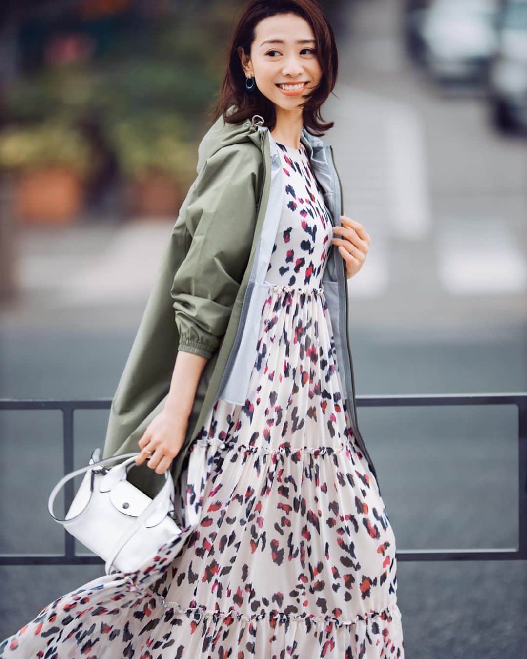 Mart（マート）編集部さんのインスタグラム写真 - (Mart（マート）編集部Instagram)「【Mart4月号　コートを脱いでも、まだまだワークマン！】﻿ 人気読者の西尾佳奈美さんが登場！今回は、防寒だけに留まらない機能派ブランド「ワークマン」の魅力に迫ります。防水・撥水機能も万全なプロ向けに開発された技術力で、この春、天気に左右されないおしゃれを保証します！﻿ ﻿ [詳細はプロフィール欄（@mart.magazine）のURLをチェック！]﻿ #mart#martmag#マート#Mart4月号#ワークマン#ワープマンプラス#防水アウター#撥水アウター#レインシューズ#レインコート#雨の日のおしゃれ」3月2日 14時22分 - mart.magazine