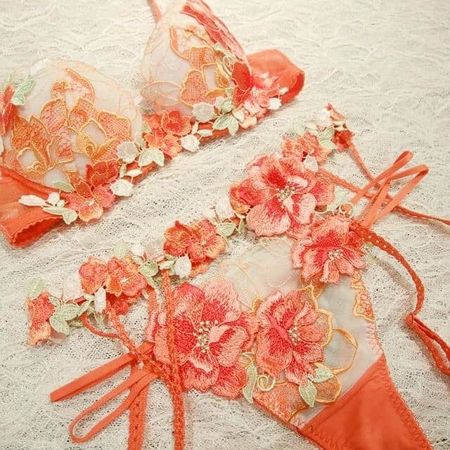 サルートさんのインスタグラム写真 - (サルートInstagram)「【b.c.minette パセオ店】です✨  サルート春夏シーズン 新作入荷しております。 .  春らしい華やかで可愛らしい印象の22グループ❤️ メインはパワフルな元気の出るオレンジカラーです。🍊 . . #ワコール  #Wacoal  #ミネット  #minette  #サルート  #Salute  #ランジェリー  #下着  #ブラジャー  #2020春夏コレクション  #サルート好きと繋がりたい  #サルート女子  #サルート新作  #大通り  #パセオ  #wacoal_salute」3月2日 15時07分 - wacoal_salute